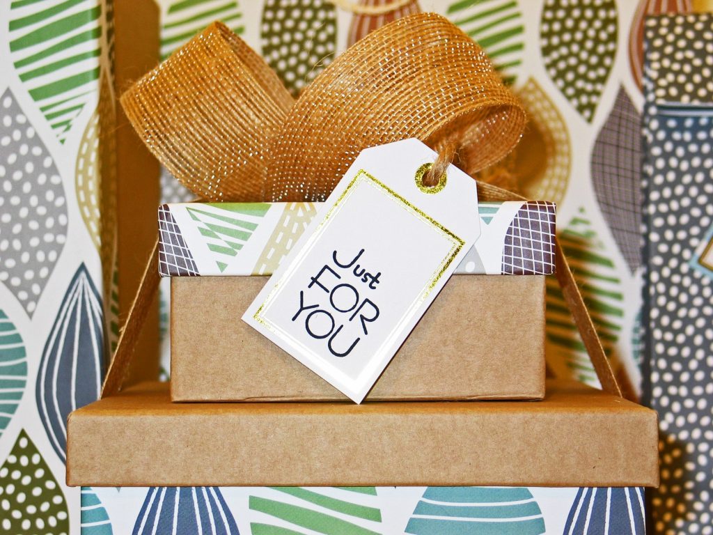 Let’s Close The Swag Drawer This Holiday Season: 4 Insider Tips On Thoughtful Gift Giving!